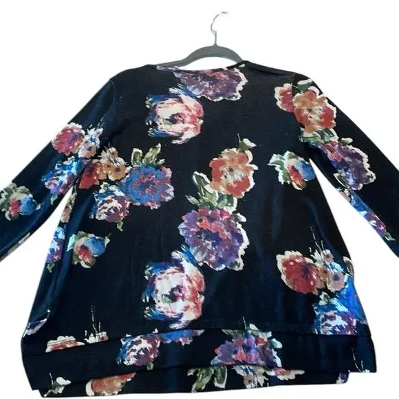 Soft Surroundings Black Floral V‑Neck Blouse Relaxed Fit Long Sleeve XS Made USA - Picture 2 of 5